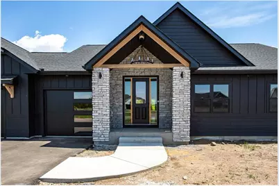 249 Saddle Ridge Lane, River Falls, WI 54022 - Photo 2
