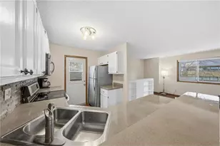 6129 78th Ave, Brooklyn Park, MN 55443 - Photo 4
