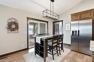 6362 Wilder Ln, Eau Claire, WI 54703 - Photo 8