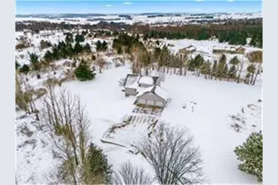 988 County Road T, Hammond, WI 54015 - Photo 2