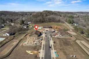 1065 Legend Ln, River Falls, WI 54022 - Photo 2