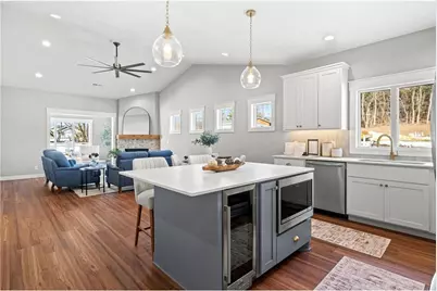 1065 Legend Lane, River Falls, WI 54022 - Photo 4