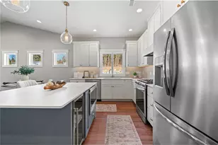 1065 Legend Ln, River Falls, WI 54022 - Photo 6