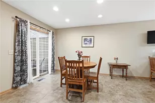 1900 Magnolia Pl, Hudson, WI 54016 - Photo 10