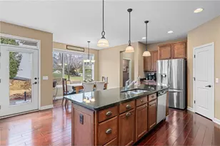 10723 Maple Blvd, Woodbury, MN 55129 - Photo 8