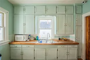 2123 8th St, Eau Claire, WI 54703 - Photo 12