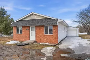 103 US Hwy 63, Clayton, WI 54004 - Photo 2