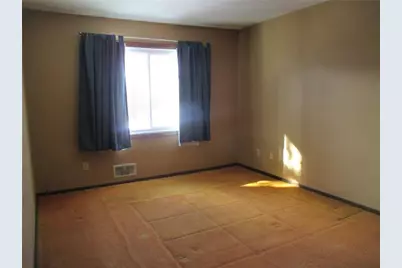 2870 Castleford Court, Saint Paul, MN 55125 - Photo 20