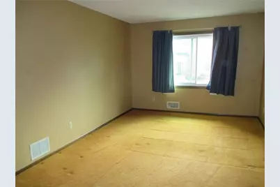 2870 Castleford Court, Saint Paul, MN 55125 - Photo 24