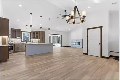 1422 Creekwood Drive, New Richmond, WI 54017 - Photo 8