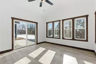 1422 Creekwood Dr, New Richmond, WI 54017 - Photo 16