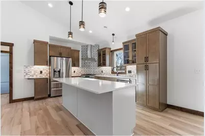 1422 Creekwood Drive, New Richmond, WI 54017 - Photo 6