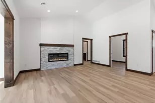 1422 Creekwood Dr, New Richmond, WI 54017 - Photo 12