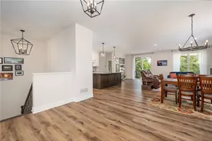 637 Maple Ct, New Richmond, WI 54017 - Photo 8