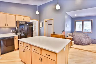 W10439 880th Ave, River Falls Township, WI 54022 - Photo 16