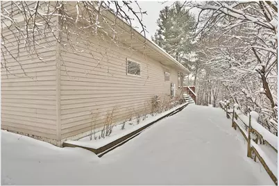 W10439 880th Avenue, River Falls Township, WI 54022 - Photo 48