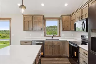 199 Wood Duck Ln, Baldwin, WI 54002 - Photo 6