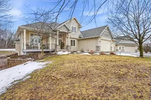 925 Sadies Ln, Hudson, WI 54016 - Photo 6
