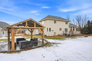 925 Sadies Ln, Hudson, WI 54016 - Photo 46