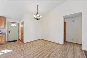 941 W Edge Pl, New Richmond, WI 54017 - Photo 10