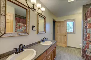 982 Drover Trl, Hudson Township, WI 54016 - Photo 8