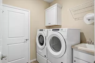 527 Morgan Dr, New Richmond, WI 54017 - Photo 24