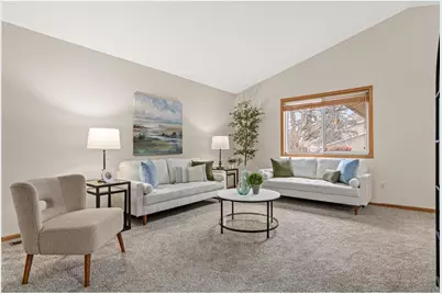 8001 Jeffery Avenue, Cottage Grove, MN 55016 - Photo 6