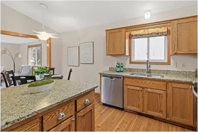 8001 Jeffery Avenue, Cottage Grove, MN 55016 - Photo 10