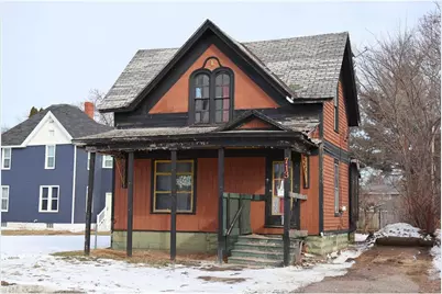 713 5th Avenue, Eau Claire, WI 54703 - Photo 2