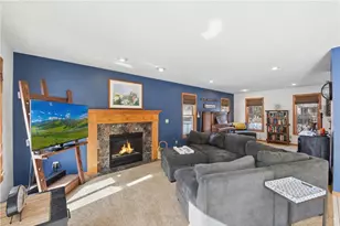 532 Woodland Ln, New Richmond, WI 54017 - Photo 8