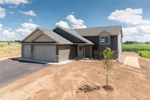 453 Coyote Way, New Richmond, WI 54017 - Photo 34