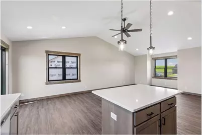 453 Coyote Way, New Richmond, WI 54017 - Photo 10