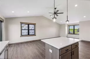 453 Coyote Way, New Richmond, WI 54017 - Photo 10