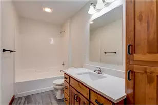 453 Coyote Way, New Richmond, WI 54017 - Photo 20