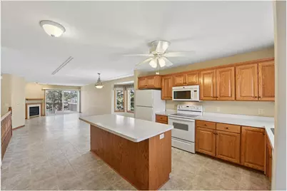 1102 Highpoint Court, New Richmond, WI 54017 - Photo 12