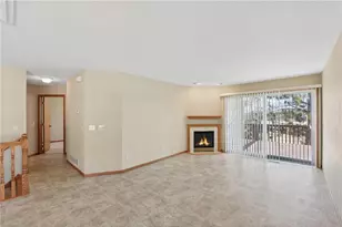 1102 Highpoint Ct, New Richmond, WI 54017 - Photo 4