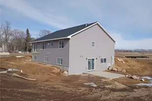 922 Co Rd T, Hammond Township, WI 54015 - Photo 4