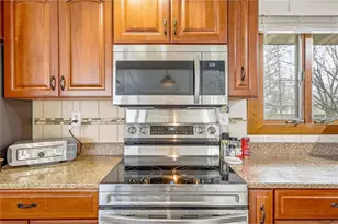 1026 Monroe St, Hudson, WI 54016 - Photo 12