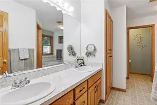 582 Country Oaks Ln, River Falls, WI 54022 - Photo 20