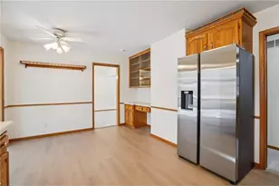 5301 Oakwood Dr, Saint Paul, MN 55110 - Photo 24