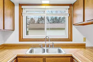 30120 Akerson St, Lindstrom, MN 55045 - Photo 8