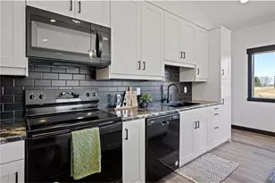 3357 Iris Dr, Eau Claire, WI 54703 - Photo 20