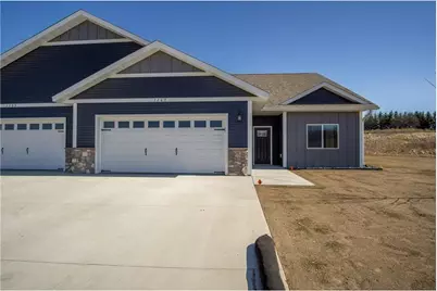 3357 Iris Drive, Eau Claire, WI 54703 - Photo 2