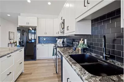 3355 Iris Drive, Eau Claire, WI 54703 - Photo 18