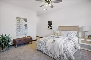 3355 Iris Dr, Eau Claire, WI 54703 - Photo 14