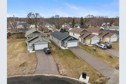 7387 Degrio Way, Inver Grove Heights, MN 55076 - Photo 2