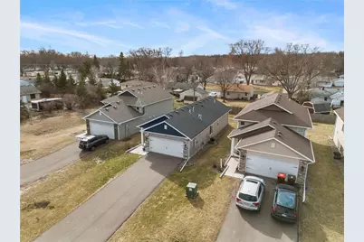 7387 Degrio Way, Inver Grove Heights, MN 55076 - Photo 4