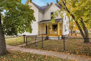 530 Hobart St, Eau Claire, WI 54703 - Photo 2