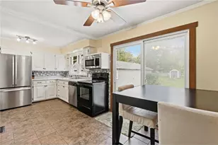 709 Saint Croix St, Hudson, WI 54016 - Photo 8