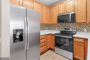 6823 Meadow Grass Ln, Cottage Grove, MN 55016 - Photo 8